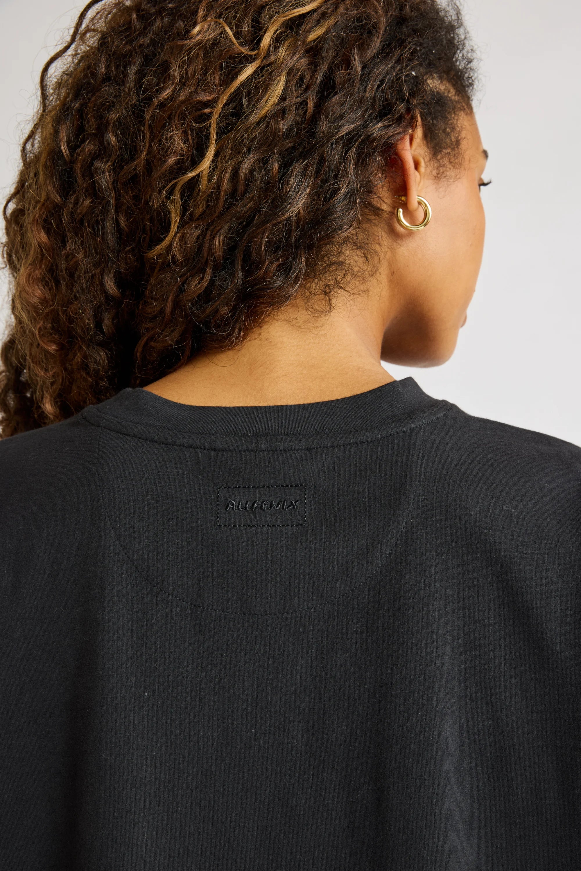 Oversized Cropped Tee - Image 7