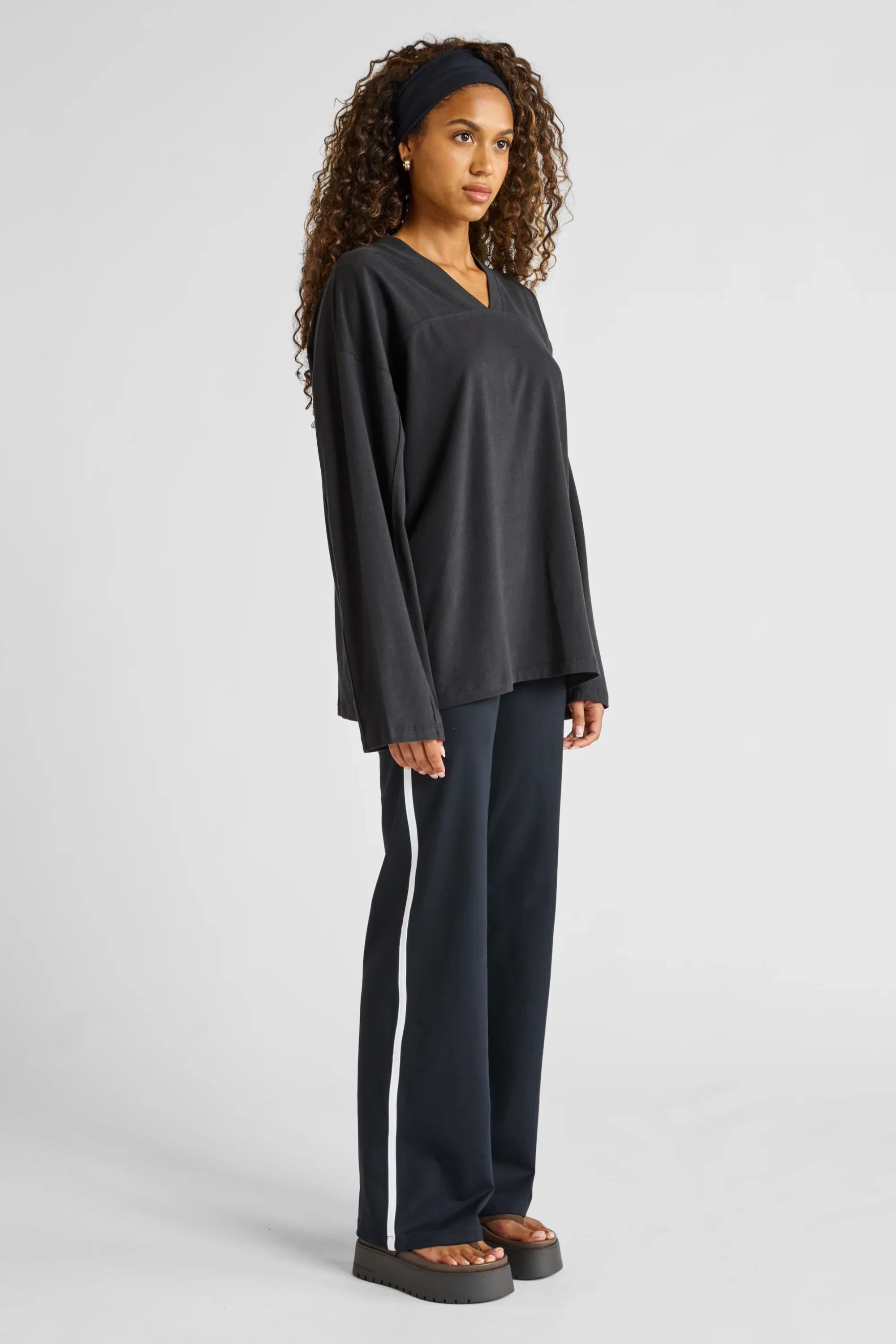 Oversized V-Neck Long Sleeve - Image 6